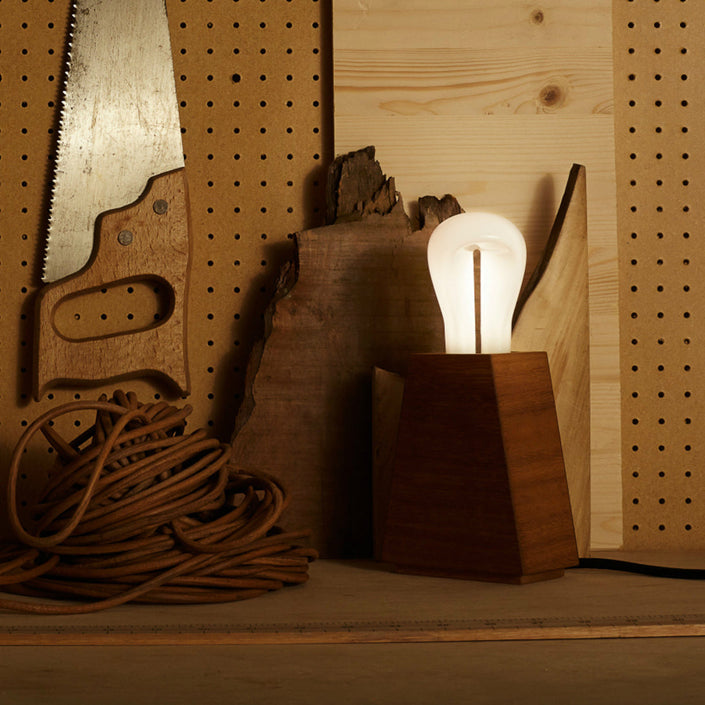 Plumen 002 LED